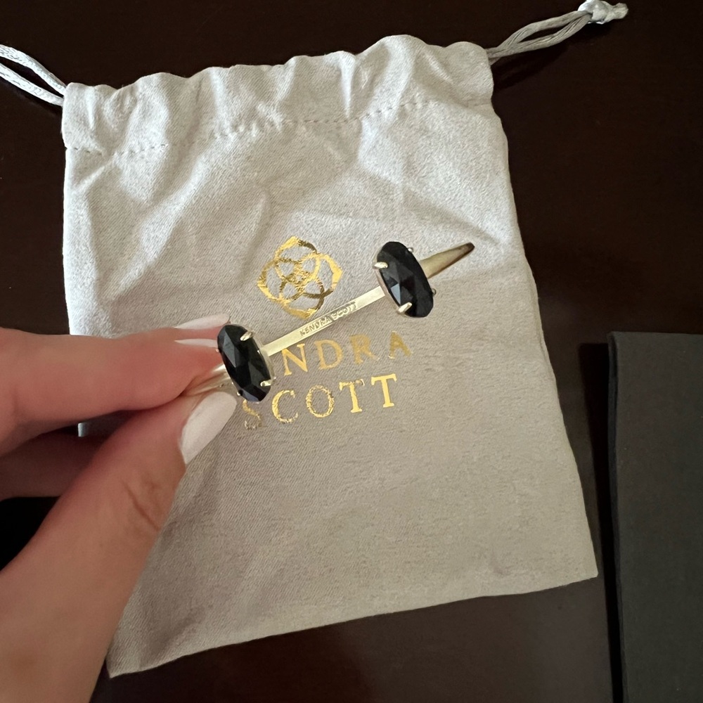 Kendra Scott Edie Cuff Bracelet Black Onyx and Gold - Picture 3 of 7